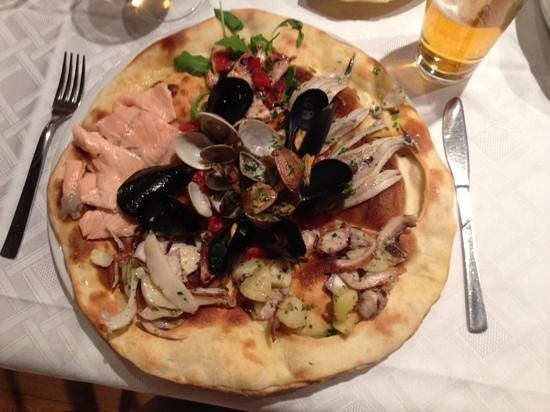 Ristorante Quattro Stagioni Da Mario Con Pizza