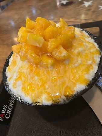 Paris Croissant & Cafe