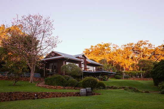 Rivendell Winery Restaurant