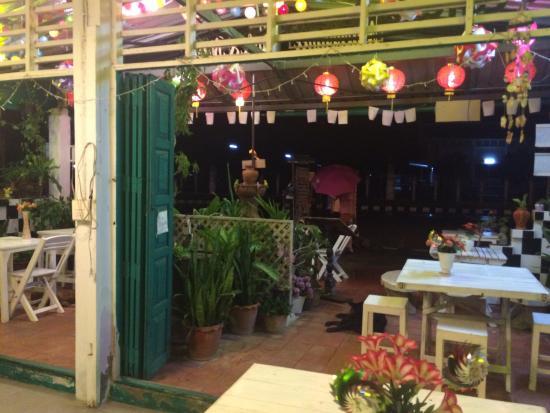 Maeboonmee cafe&bistro