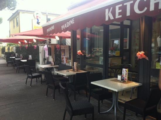 Ketchup Di Buzzi Sara & C Snc Ristorante Pizzeria