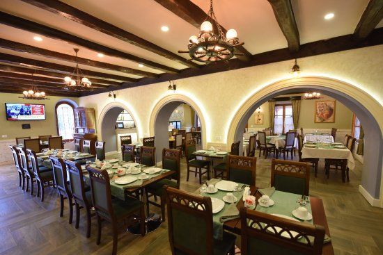 Rose Garden Restaurant