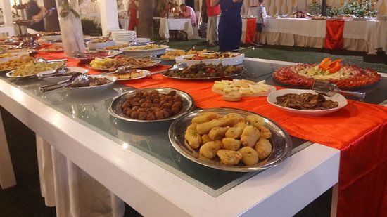 Al Mantiah Restaurant