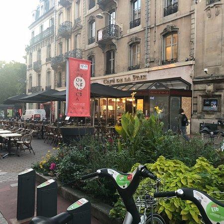 Cafe de la Paix
