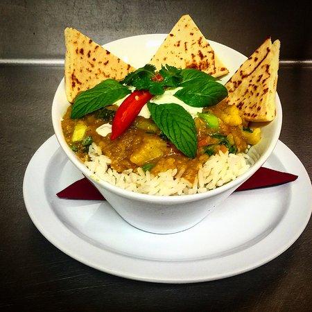 Sails Bar And Bistro At Lakeside Resort Kununurra