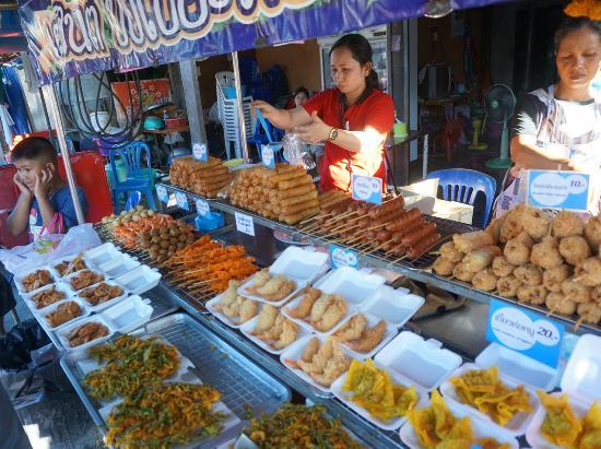 Phantip Night market