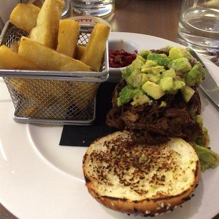 Queens Head Restaurant & Bar