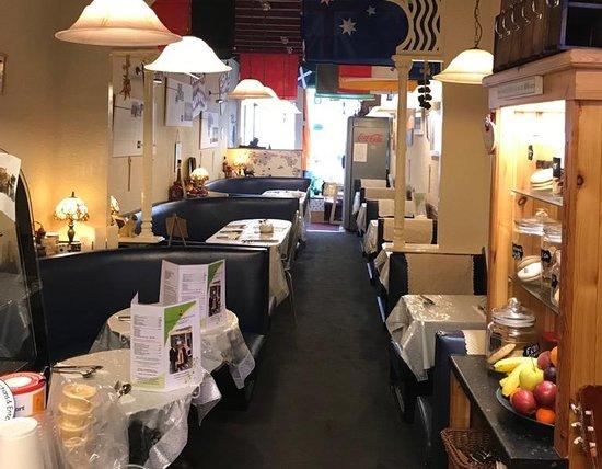Auld Acquaintance Cafe
