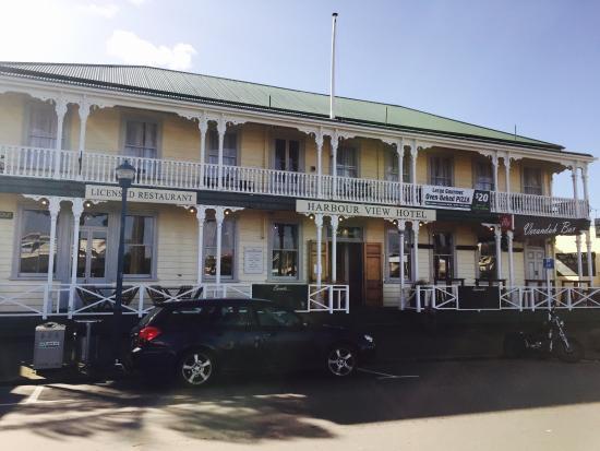 Harbour View Hotel Bar and Restaurant