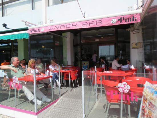 Pink Ao Pe Do Solmar Das Portas Do Mar