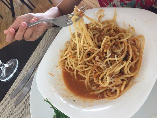 Henriqueta Restaurante