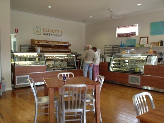 Elliott's Bakery & Cafe