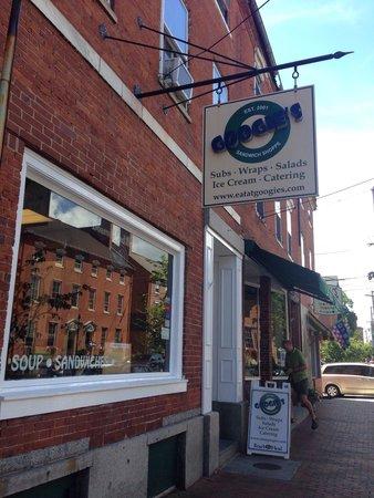 Googie's Sandwich Shoppe