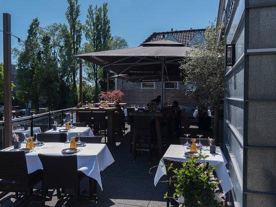 Valenzia Kitchen by Zarzo