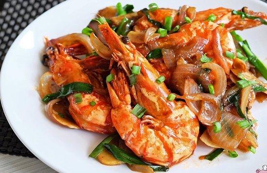 Royal Lanka Seafood Restaurant & Royal Lanka Tours
