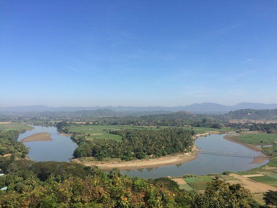 Shwe Nandaw Pagoda Hill