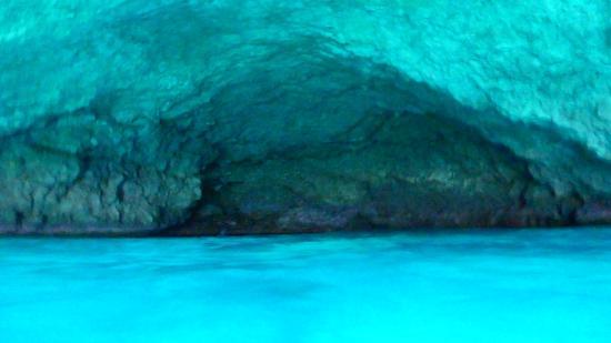 Blue Room Cave