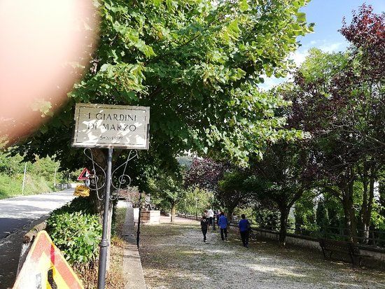 Monumento a Lucio Battisti