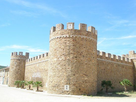 Castillo de Alija del Infantado