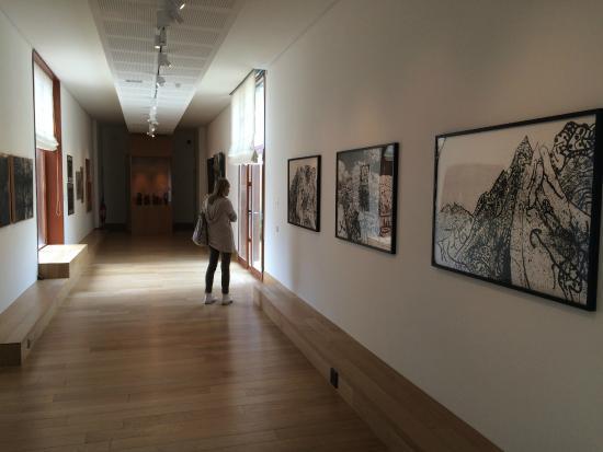 Musée Estrine Centre d'art Présence Van Gogh