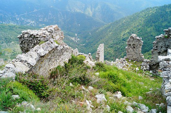 Ruines de Rocca Sparviera
