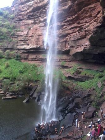 Damoh Waterfall Sarmathura
