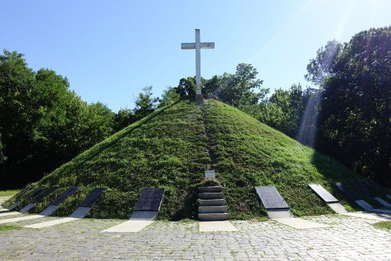 Monumentul de la Padurea Verde