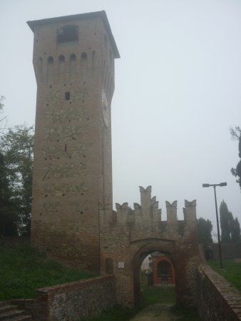 Torre dell'orologio di Bazzano