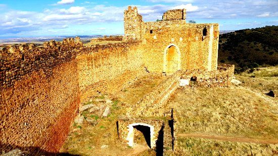 Castillo de Montalbán