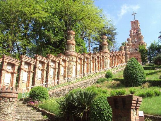 Le Sanctuaire de la Salette