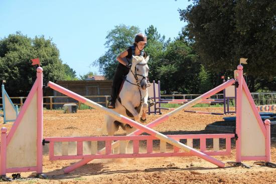 Centre équestre de Sauveterre