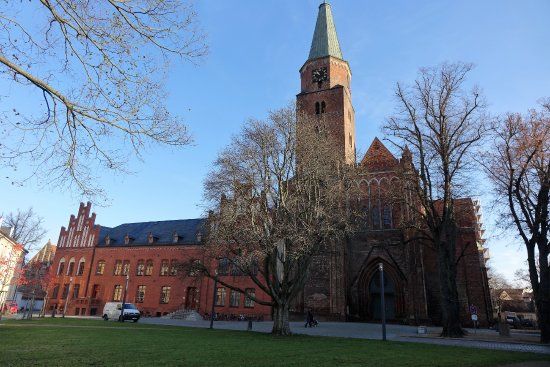 Prämonstratenser-Domstift St. Peter und Paul