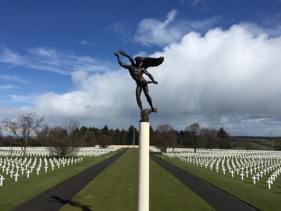 Henri Chapelle-kyrkogården