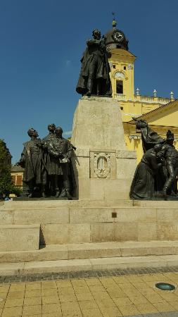 Statue of Lajos Kossuth
