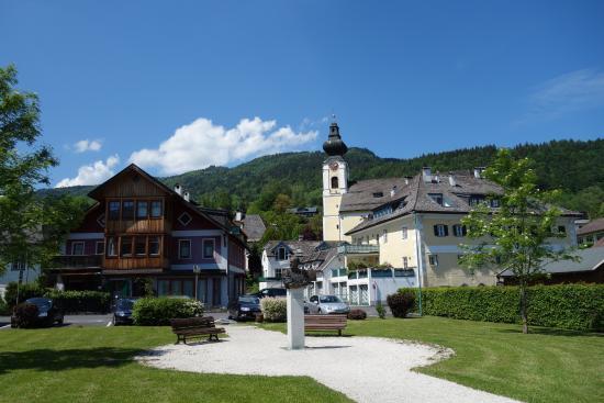 Pfarrkirche "St. Bartholomäus"