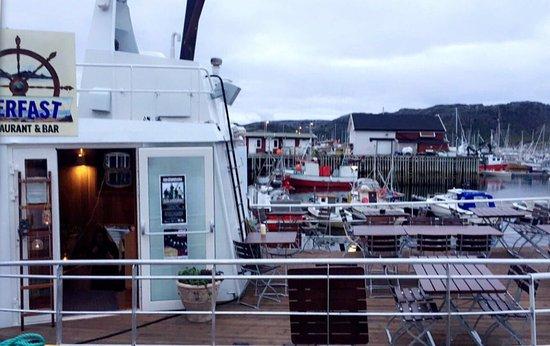 Vaerfast Restaurant + Bar