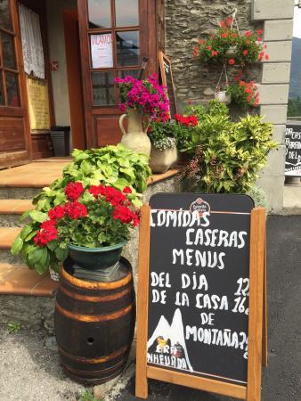 Bar Hostal Era Nheuada