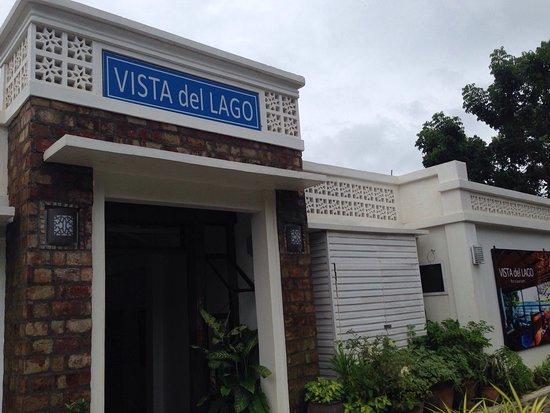 Vista Del Lago