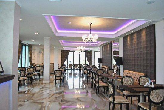 Jadore Restaurant