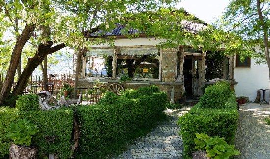 Bar Restorant Roshniku