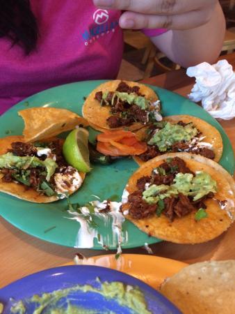 Tacos Y Tortas Adrian