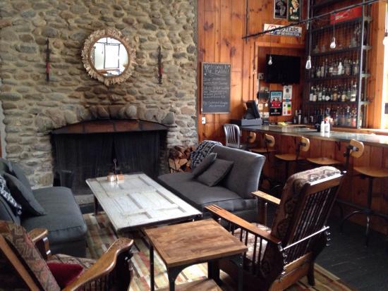 Mad River Barn Restaurant and Pub