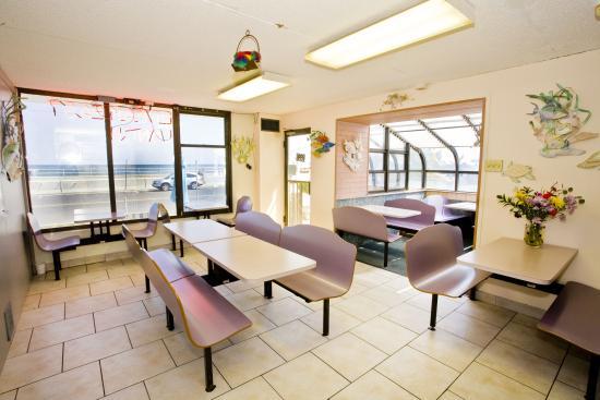 Aloha Oceanfront Motel Coffee Shop
