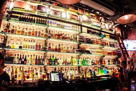 La Belle et la Boeuf Montreal