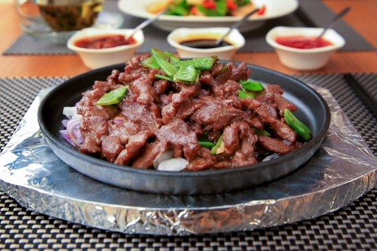 The Garden Restaurant & Bar at Lotos Inn & Suites