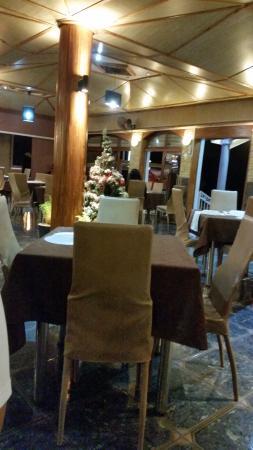 Bombay Restaurant & Grill