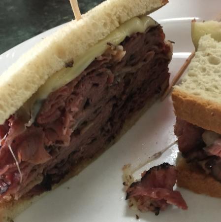 Diane's Sidewalk Deli