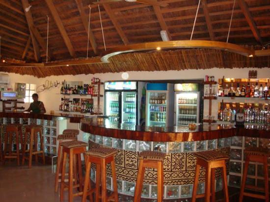 Gilous Bar & Restaurant