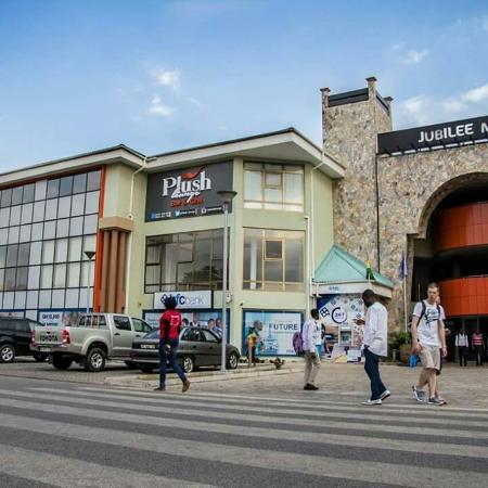 Plush Lounge Bar & Grill