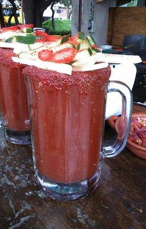 Tercos Burritos y Clamatos Chihuahua Style